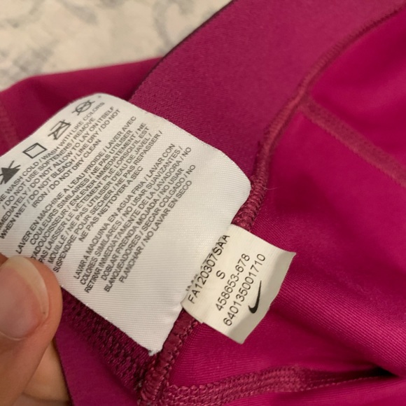 Nike magenta spandex - Picture 3 of 3